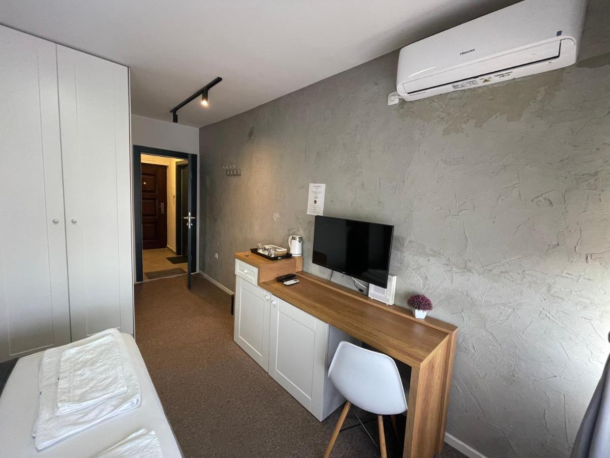 New Prishtina Luxury Rooms Пристина Екстериор снимка