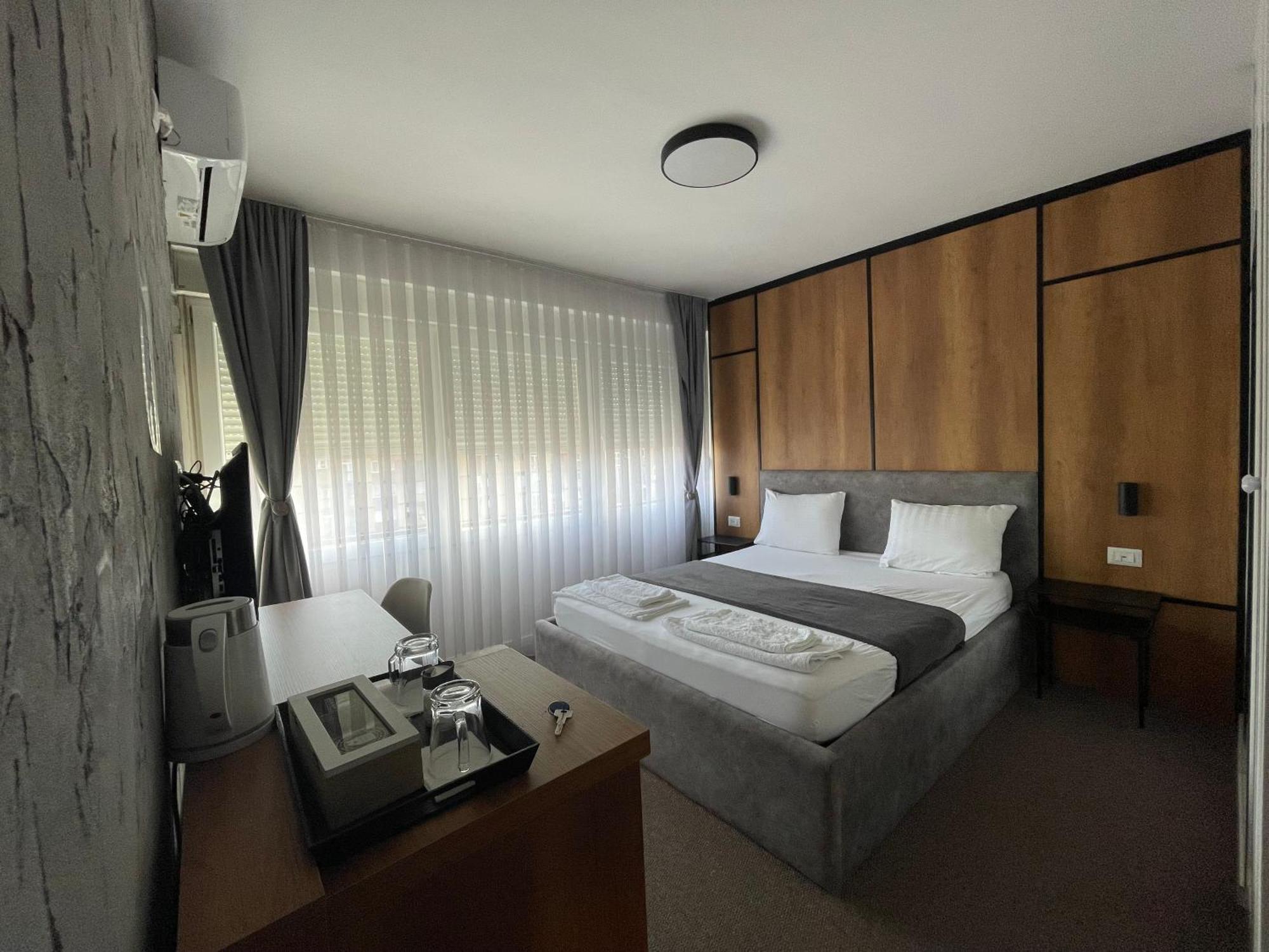 New Prishtina Luxury Rooms Пристина Екстериор снимка